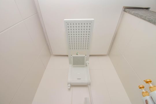 Banheiro de apartamento à venda com 1 quarto, 44m² em Higienópolis, Porto Alegre