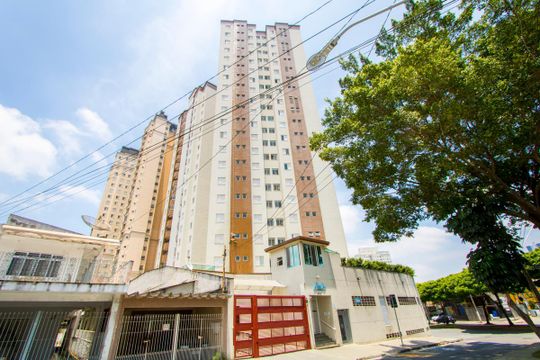 Fachada do condomínio de apartamento à venda com 2 quartos, 58m² em Vila Pires, Santo André