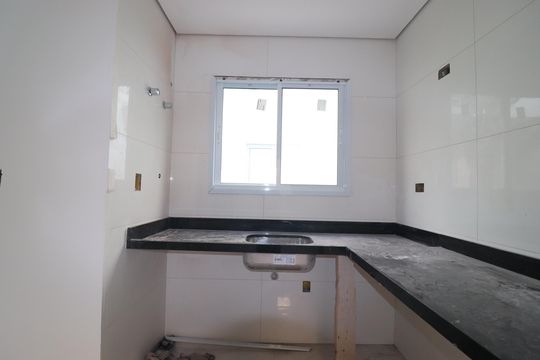 Cozinha de casa de condomínio à venda com 2 quartos, 117m² em Vila Metalúrgica, Santo André