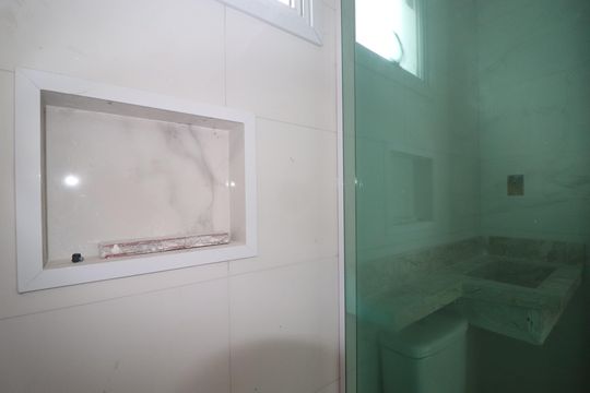 Banheiro / suíte de casa de condomínio à venda com 3 quartos, 127m² em Vila Metalúrgica, Santo André