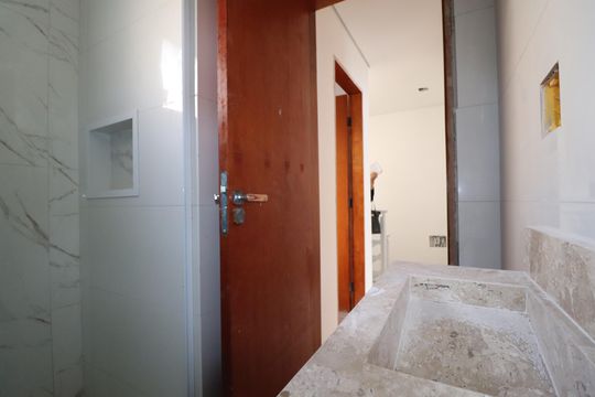 Banheiro 2 de casa de condomínio à venda com 3 quartos, 127m² em Vila Metalúrgica, Santo André