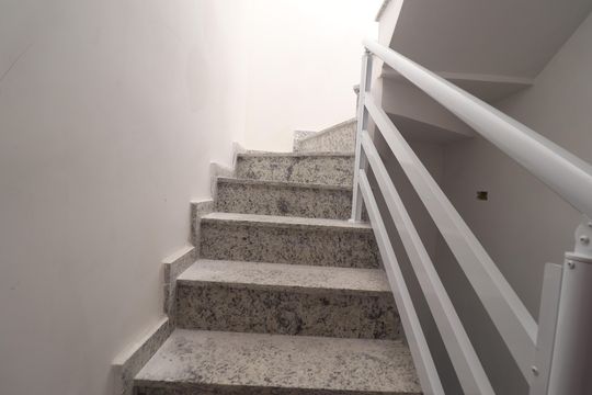 Escada de casa de condomínio à venda com 2 quartos, 117m² em Vila Metalúrgica, Santo André