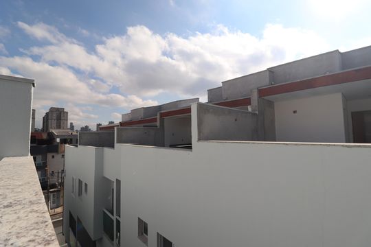 Vista Cobertura de casa de condomínio à venda com 2 quartos, 117m² em Vila Metalúrgica, Santo André