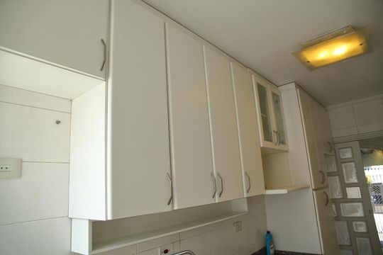 Cozinha de casa para alugar com 3 quartos, 135m² em Jardim Antares, São Bernardo do Campo