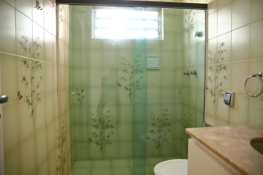 Banheiro de casa para alugar com 3 quartos, 135m² em Jardim Antares, São Bernardo do Campo