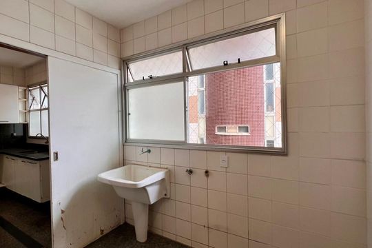 Área de serviço de apartamento à venda com 3 quartos, 270m² em Gutierrez, Belo Horizonte