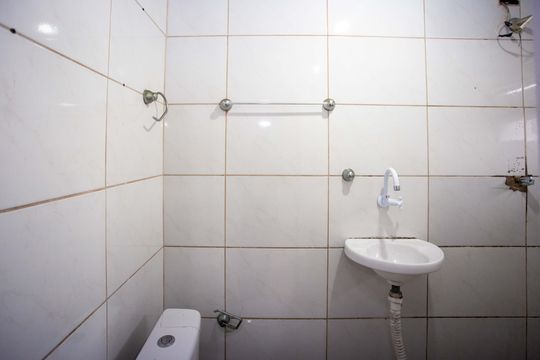 Banheiro de casa à venda com 1 quarto, 45m² em Conceição, Diadema