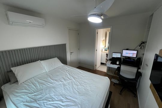Suíte de apartamento à venda com 2 quartos, 92m² em Jardim São Paulo, São Paulo