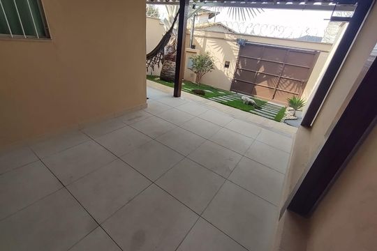 Quintal de casa à venda com 2 quartos, 179m² em Jardim Imperial, Lagoa Santa