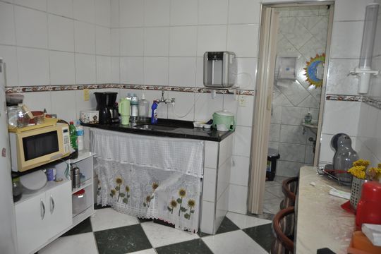 Cozinha de casa à venda com 1 quarto, 115m² em Sampaio, Rio de Janeiro