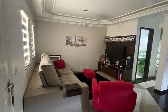 Casa à venda com 3 quartos, 170m² em Vila Mariza Mazzei, São Paulo