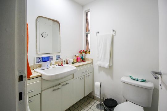 Banheiro de apartamento à venda com 3 quartos, 65m² em São Domingos, São Paulo