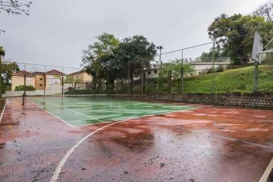 Quadra Esportiva de casa de condomínio à venda com 3 quartos, 200m² em Cristal, Porto Alegre