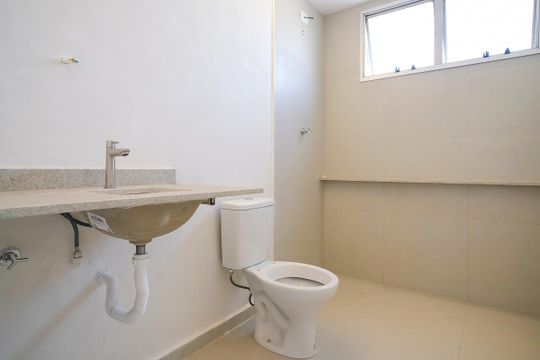Banheiro de apartamento para alugar com 1 quarto, 46m² em Vila Helena, São Bernardo do Campo