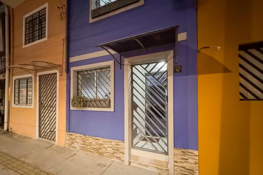 Fachada de casa à venda com 3 quartos, 174m² em Ipiranga, São Paulo