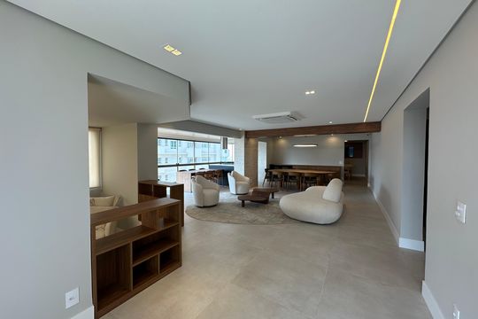 Apartamento à venda com 3 quartos, 287m² em Alphaville, Barueri