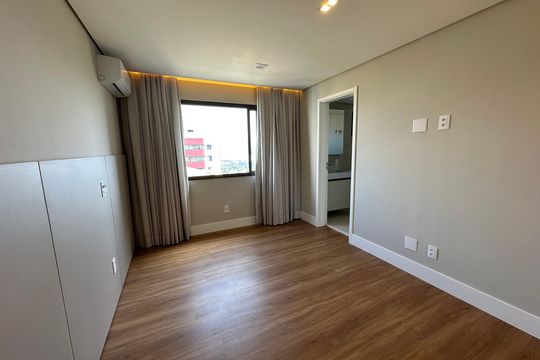 Suíte 1 de apartamento à venda com 3 quartos, 287m² em Alphaville, Barueri
