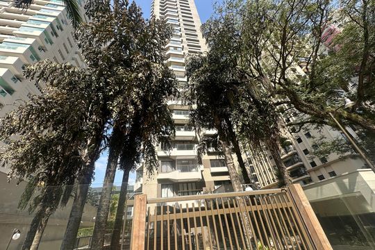 Fachada de apartamento à venda com 3 quartos, 287m² em Alphaville, Barueri