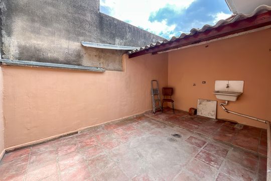 Área de Serviço de casa para alugar com 2 quartos, 145m² em Jaraguá, São Paulo