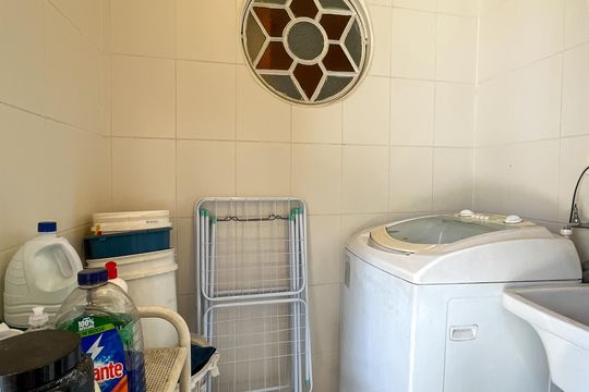 Área de Serviço de casa à venda com 4 quartos, 195m² em Jardim Santo Elias, São Paulo