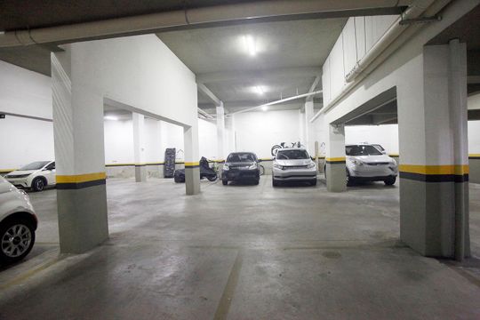 Box Garagem (01 vaga) de kitnet/studio para alugar com 1 quarto, 38m² em Independência, Porto Alegre
