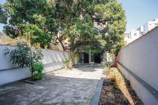 Quintal de casa à venda com 4 quartos, 390m² em Piqueri, São Paulo