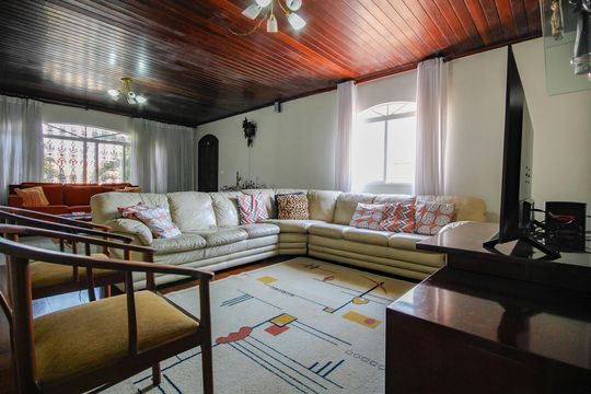 Casa à venda com 4 quartos, 390m² em Piqueri, São Paulo
