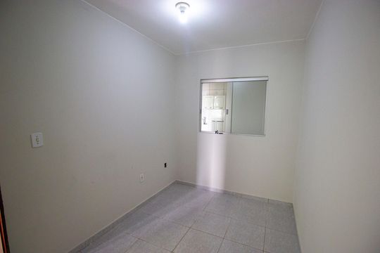 Quarto 2 de casa para alugar com 2 quartos, 48m² em Qnm 1, Brasília