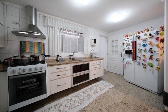 Cozinha de casa à venda com 2 quartos, 300m² em Vila Euthalia, São Paulo