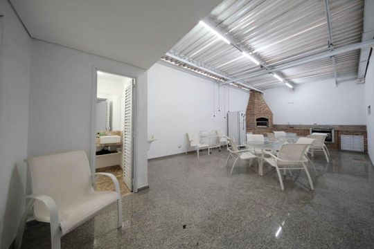 Área comum de casa à venda com 2 quartos, 300m² em Vila Euthalia, São Paulo