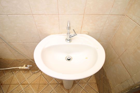 Banheiro de apartamento para alugar com 1 quarto, 70m² em Ramos, Rio de Janeiro