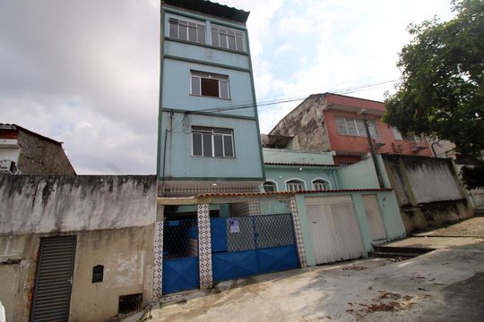 Fachada do Prédio de apartamento para alugar com 1 quarto, 70m² em Ramos, Rio de Janeiro
