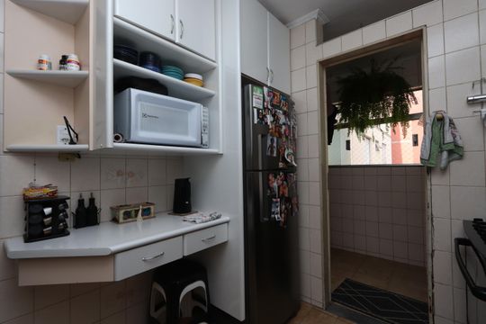 Cozinha de apartamento à venda com 4 quartos, 73m² em Vila Alpina, São Paulo
