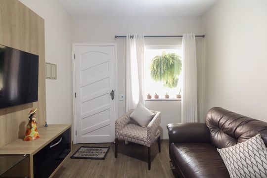 Sala de casa de condomínio para alugar com 2 quartos, 55m² em Penha de França, São Paulo
