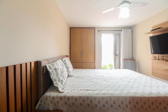 Quarto 2 de casa de condomínio para alugar com 2 quartos, 55m² em Penha de França, São Paulo