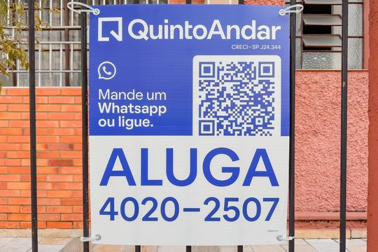 Plaquinha  de apartamento para alugar com 2 quartos, 59m² em Chácara Inglesa, São Paulo