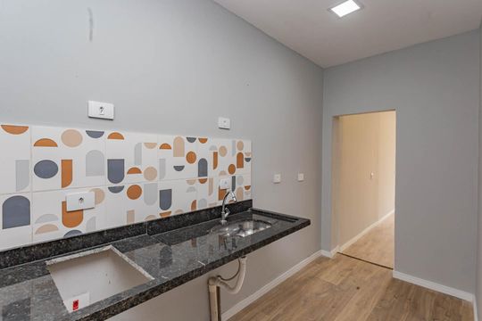 Cozinha de kitnet/studio para alugar com 1 quarto, 35m² em Aclimação, São Paulo