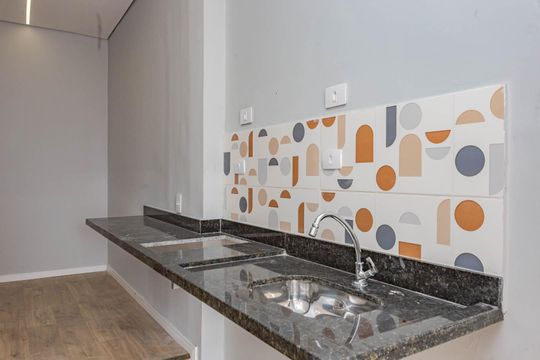 Cozinha de kitnet/studio para alugar com 1 quarto, 33m² em Aclimação, São Paulo
