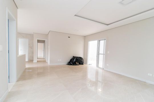 Sala de casa à venda com 4 quartos, 400m² em Xaxim, Curitiba