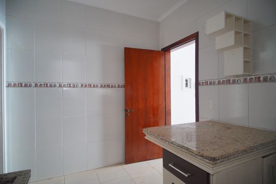 Cozinha de apartamento para alugar com 1 quarto, 74m² em Centro, Novo Hamburgo