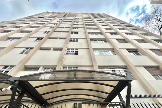 Fachada de apartamento à venda com 2 quartos, 80m² em Vila Clementino, São Paulo