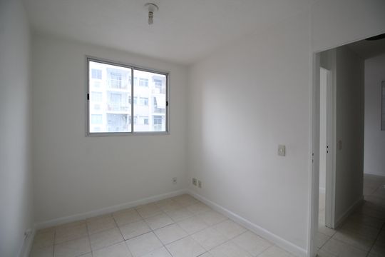 Quarto 2 de apartamento à venda com 2 quartos, 50m² em Anil, Rio de Janeiro