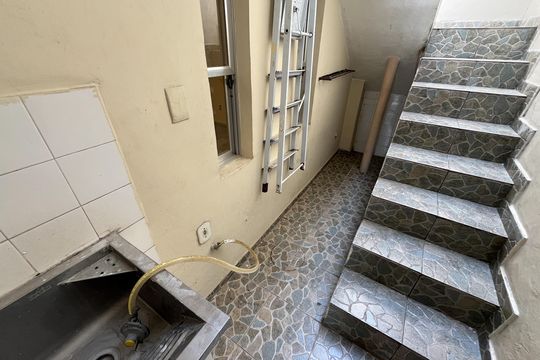 Area escadas terraço de apartamento à venda com 3 quartos, 150m² em Jardim Guanabara, Rio de Janeiro