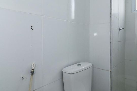 Banheiro de apartamento à venda com 2 quartos, 90m² em Mário Quintana, Porto Alegre