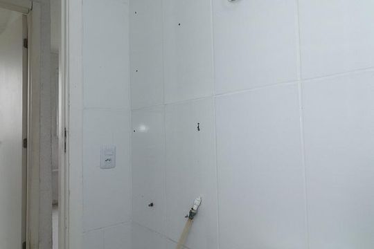 Banheiro de apartamento à venda com 2 quartos, 90m² em Mário Quintana, Porto Alegre