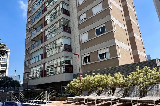 Fachada de apartamento à venda com 1 quarto, 60m² em Pinheiros, São Paulo