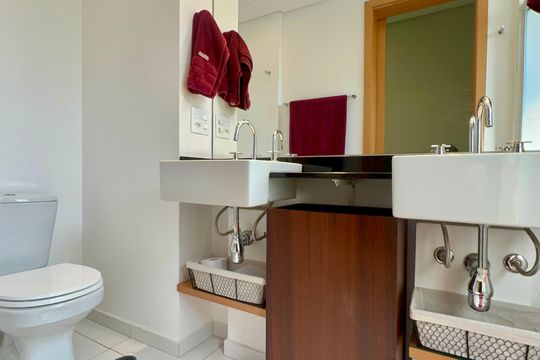 Banheiro da Suíte de apartamento à venda com 1 quarto, 60m² em Pinheiros, São Paulo