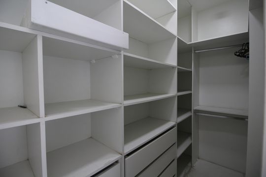 Suíte 1 - Closet de apartamento à venda com 2 quartos, 71m² em Jacarepaguá, Rio de Janeiro