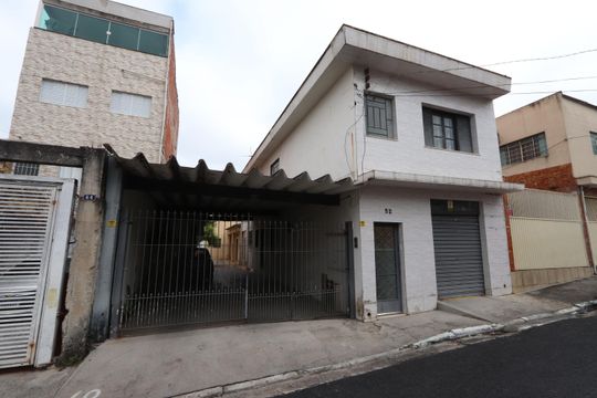 Fachada de casa à venda com 7 quartos, 356m² em Vila Ema, São Paulo