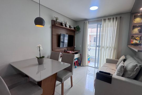 Apartamento à venda com 2 quartos, 62m² em Jardim das Bandeiras, Campinas